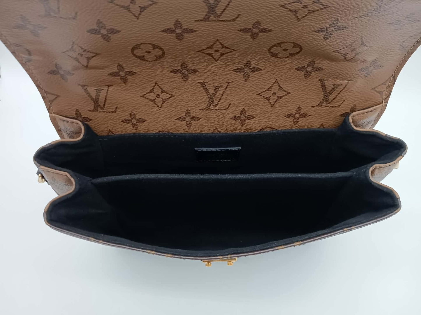 LOUIS VUITTON Monogram Reverse Pochette Metis