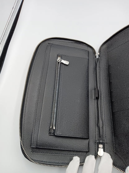 LOUIS VUITTON Taiga Leather Atoll Organizer