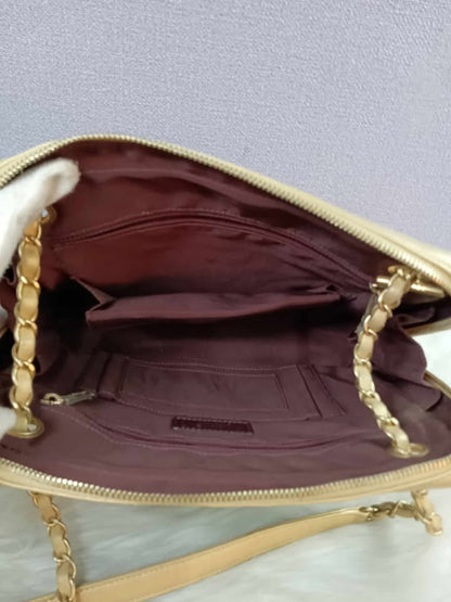 CHANEL Chain Shoulder Bag