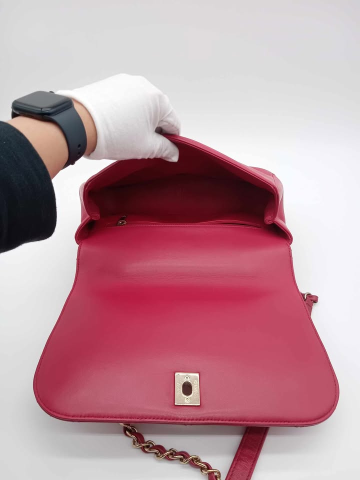 CHANEL Lambskin Carry Chic Flap