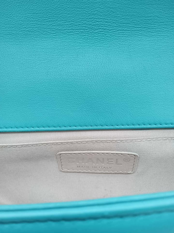 CHANEL Quilted Lamb Tiffany Blue Leboy