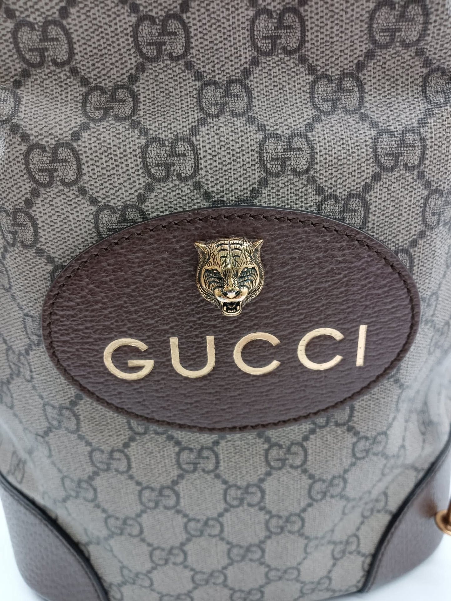 GUCCI Neo Vintage Supreme Drawstring Bucket Bag