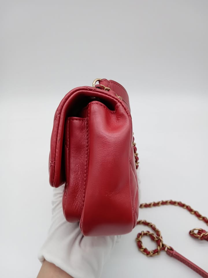 CHANEL Diamond Quilted Two-way