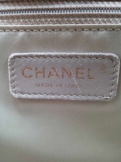 CHANEL Charm Tote V-stitch