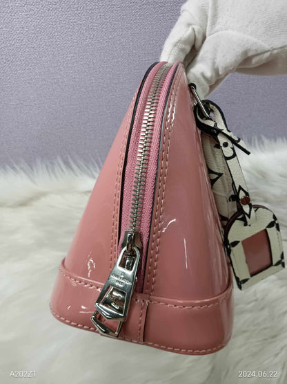 LOUIS VUITTON Vernis Alma BB Rose Blush