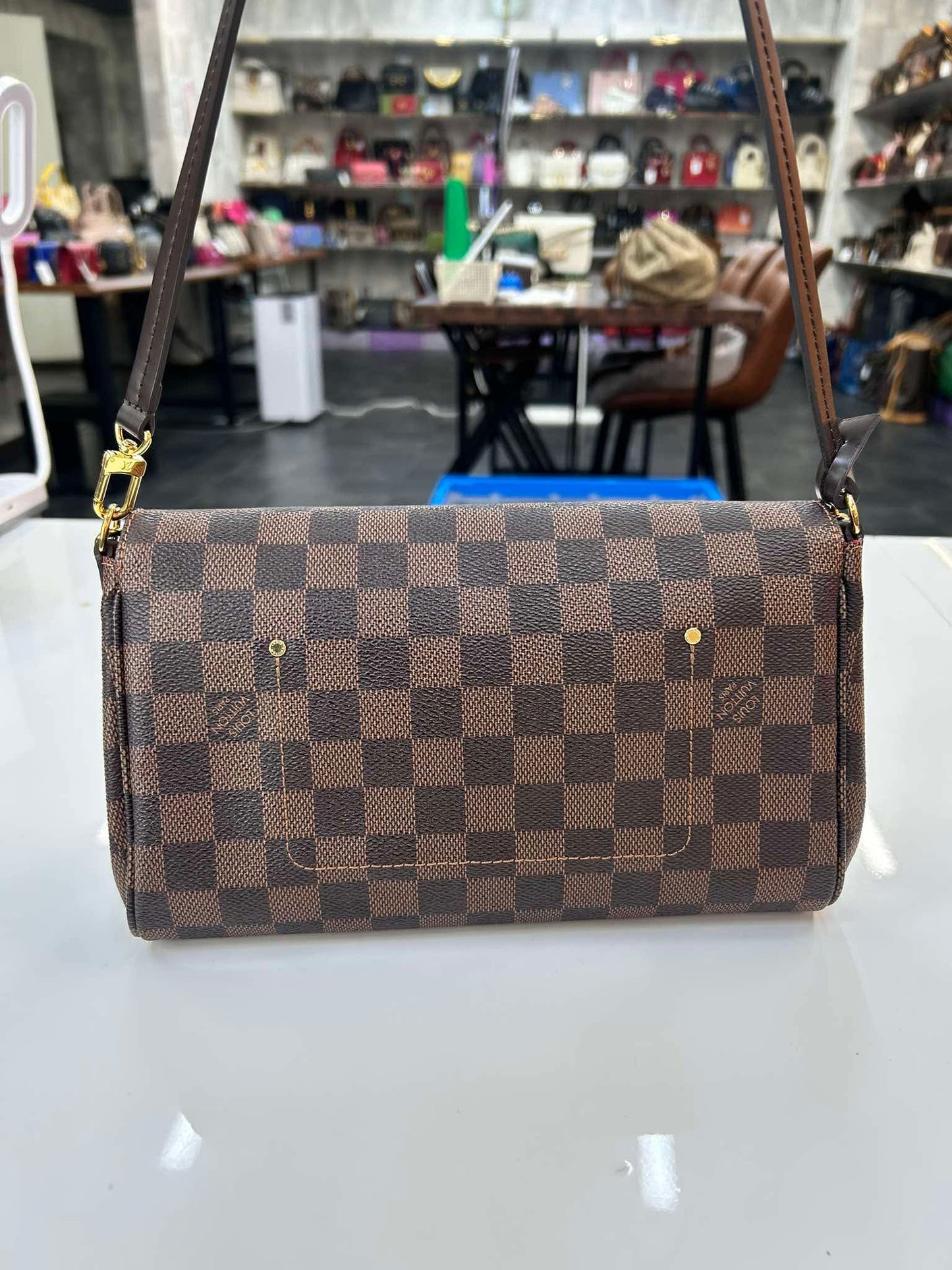 LOUIS VUITTON Damier Favorite MM