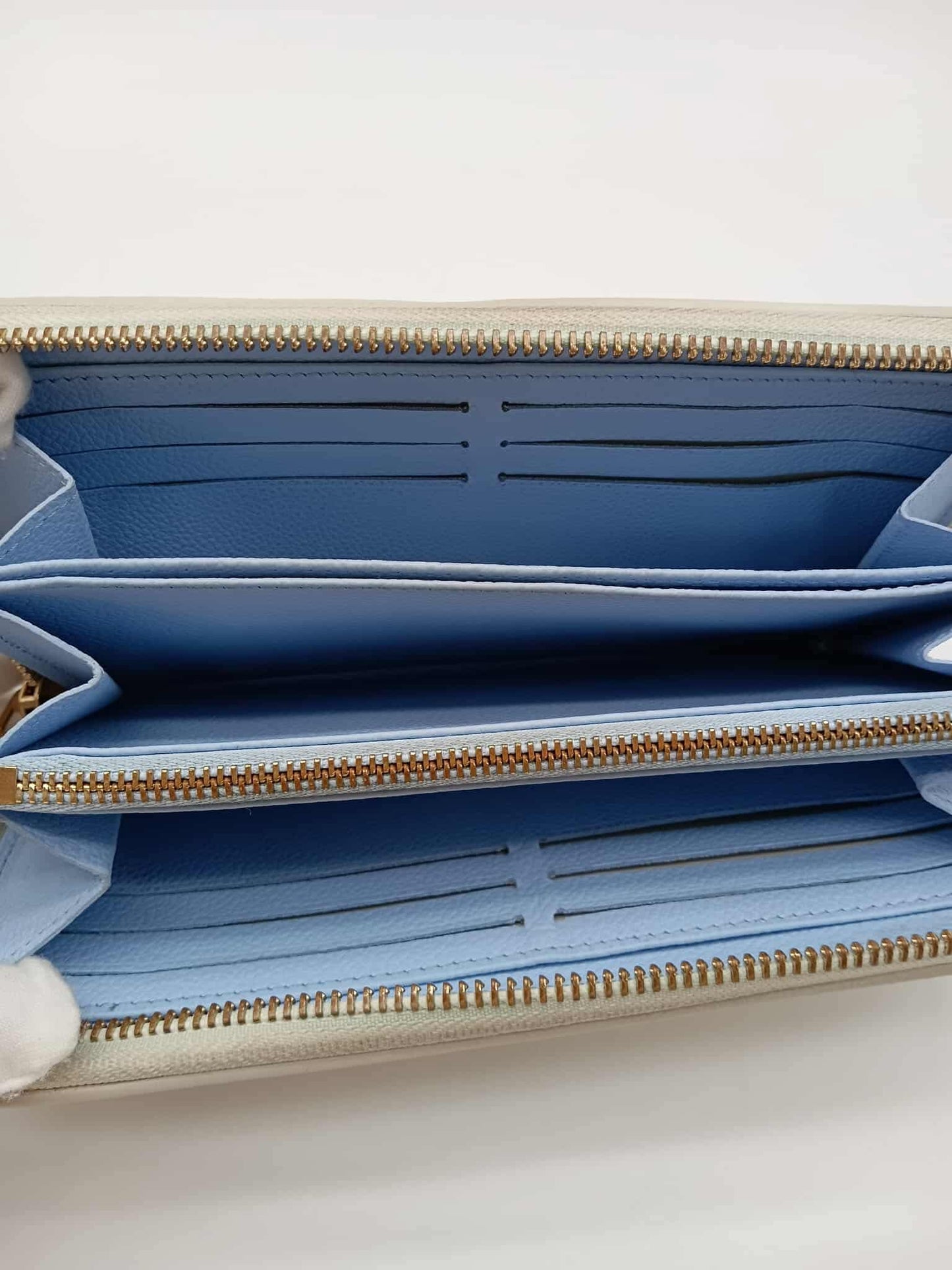 LOUIS VUITTON Monogram Empreinte Zippy Wallet