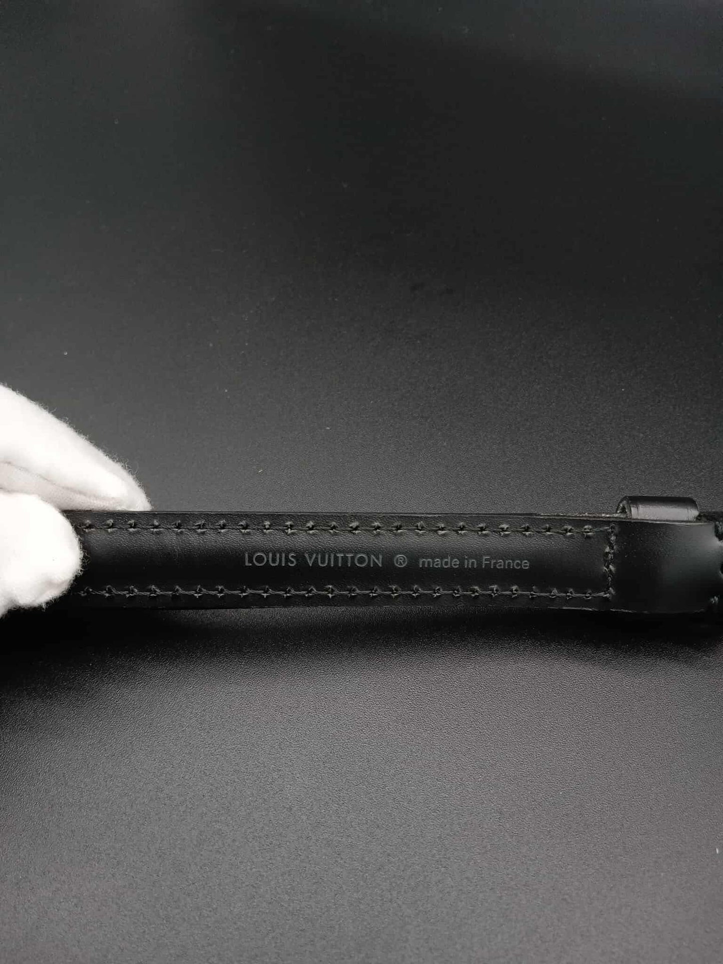 LOUIS VUITTON Black Leather Strap