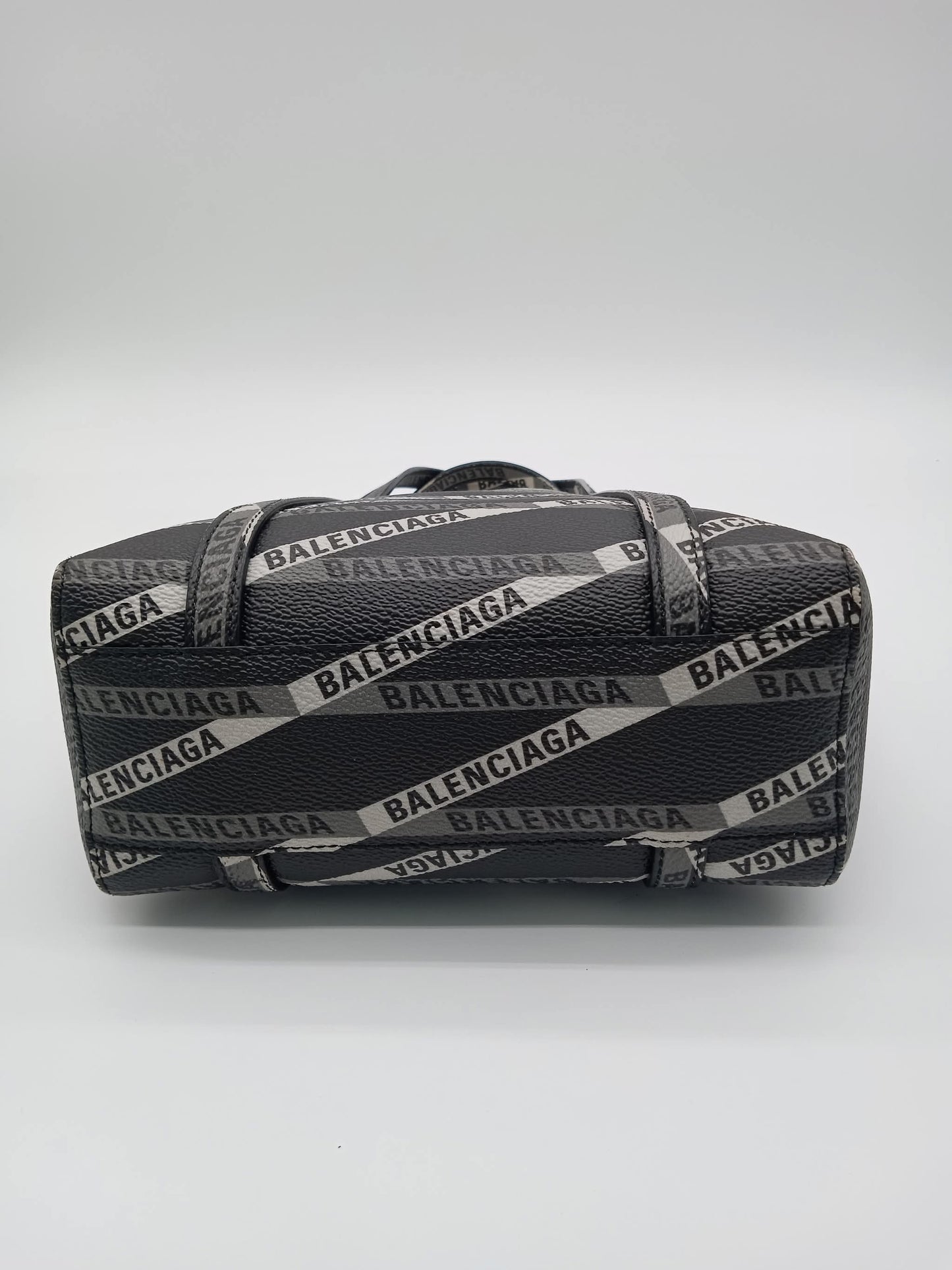 BALENCIAGA Everyday XXS Tote