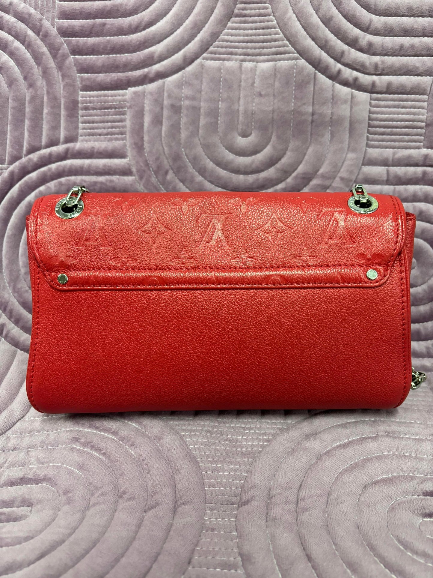 LOUIS VUITTON Saint Germaine