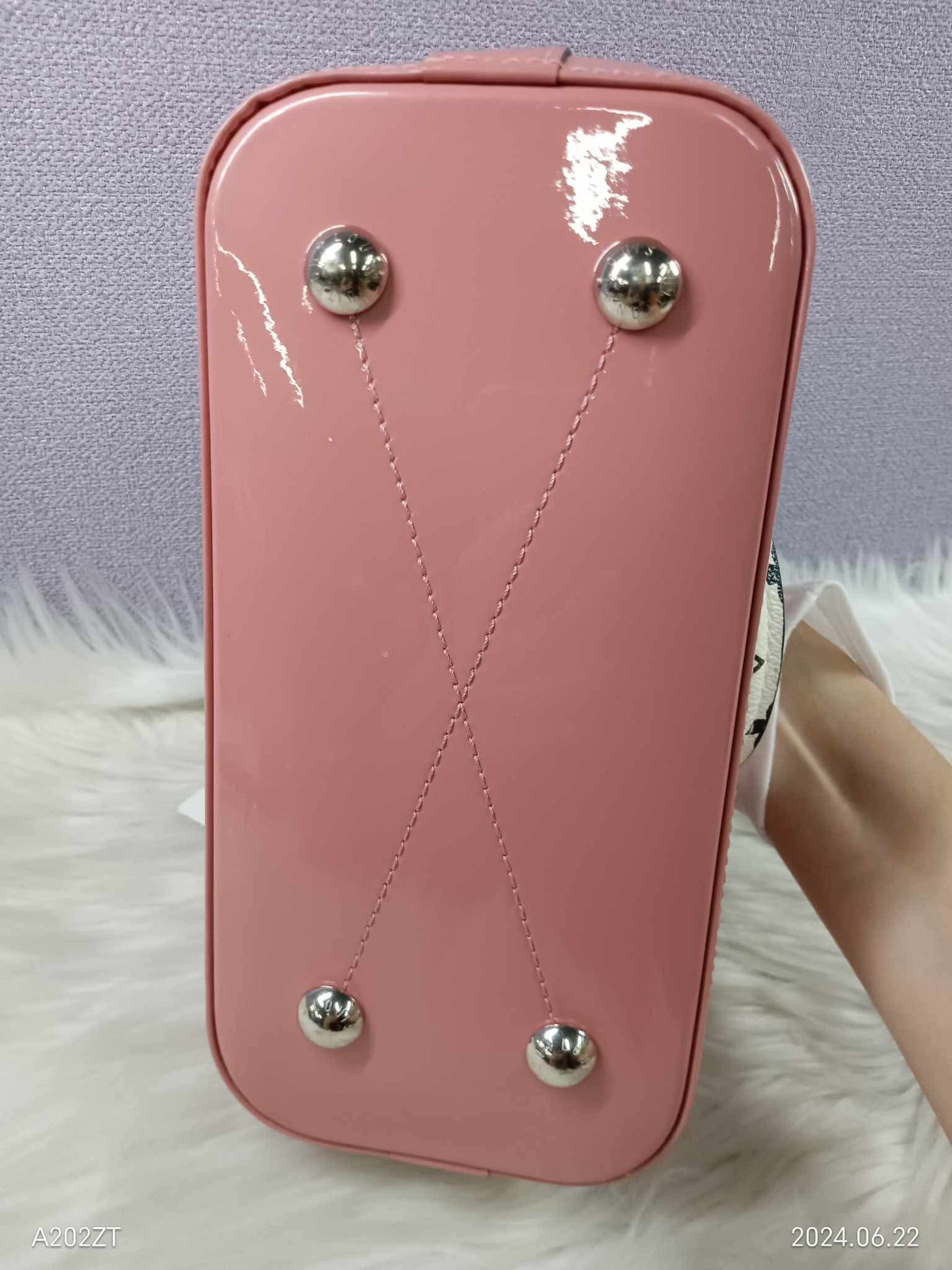 LOUIS VUITTON Vernis Alma BB Rose Blush