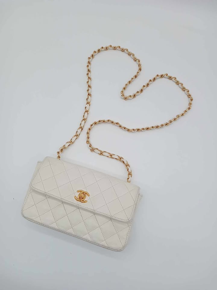 CHANEL Lambskin Vintage Mini Flap