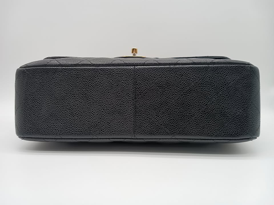 CHANEL Caviar Jumbo WFlap Classic