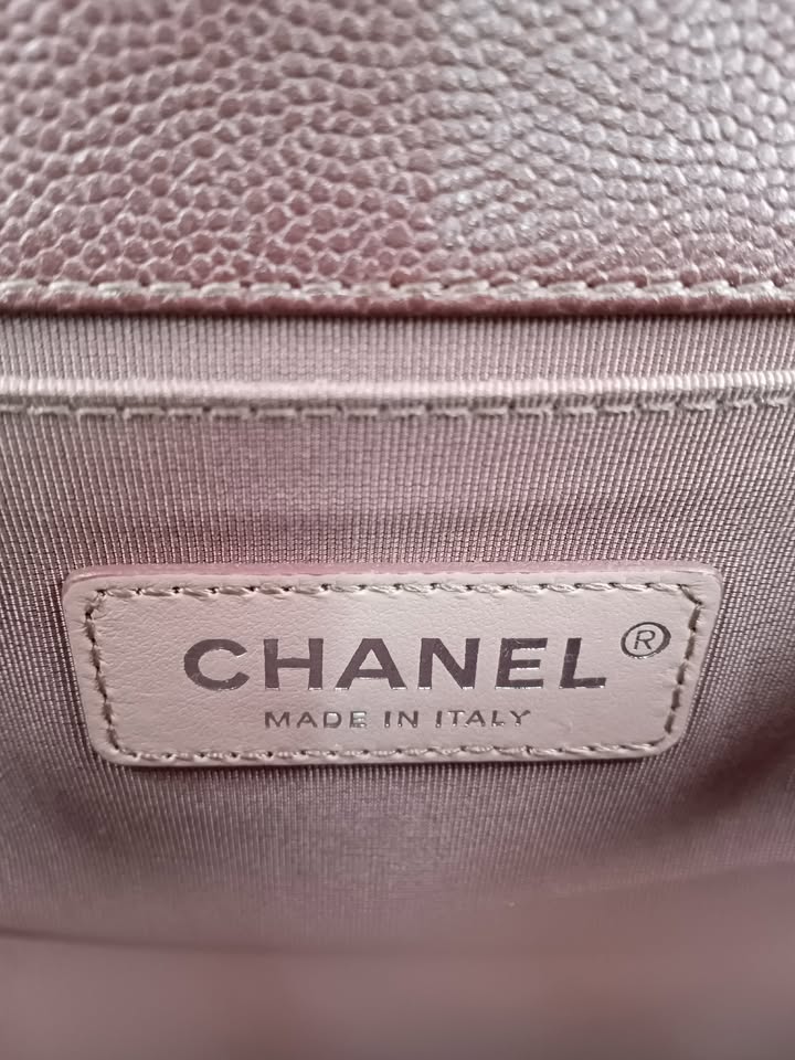 CHANEL Caviar Chevron Leboy