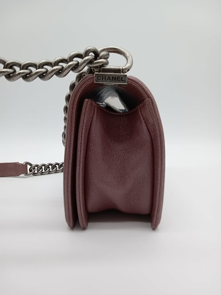 CHANEL Caviar Chevron Leboy