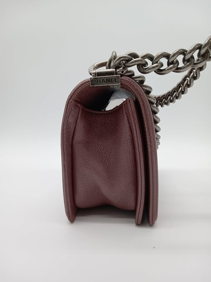 CHANEL Caviar Chevron Leboy