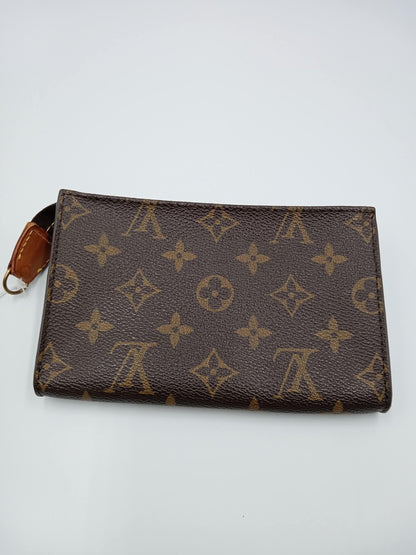 LOUIS VUITTON Monogram Pouch