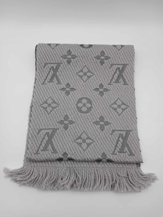 LOUIS VUITTON Echarpe Logomania Scarf