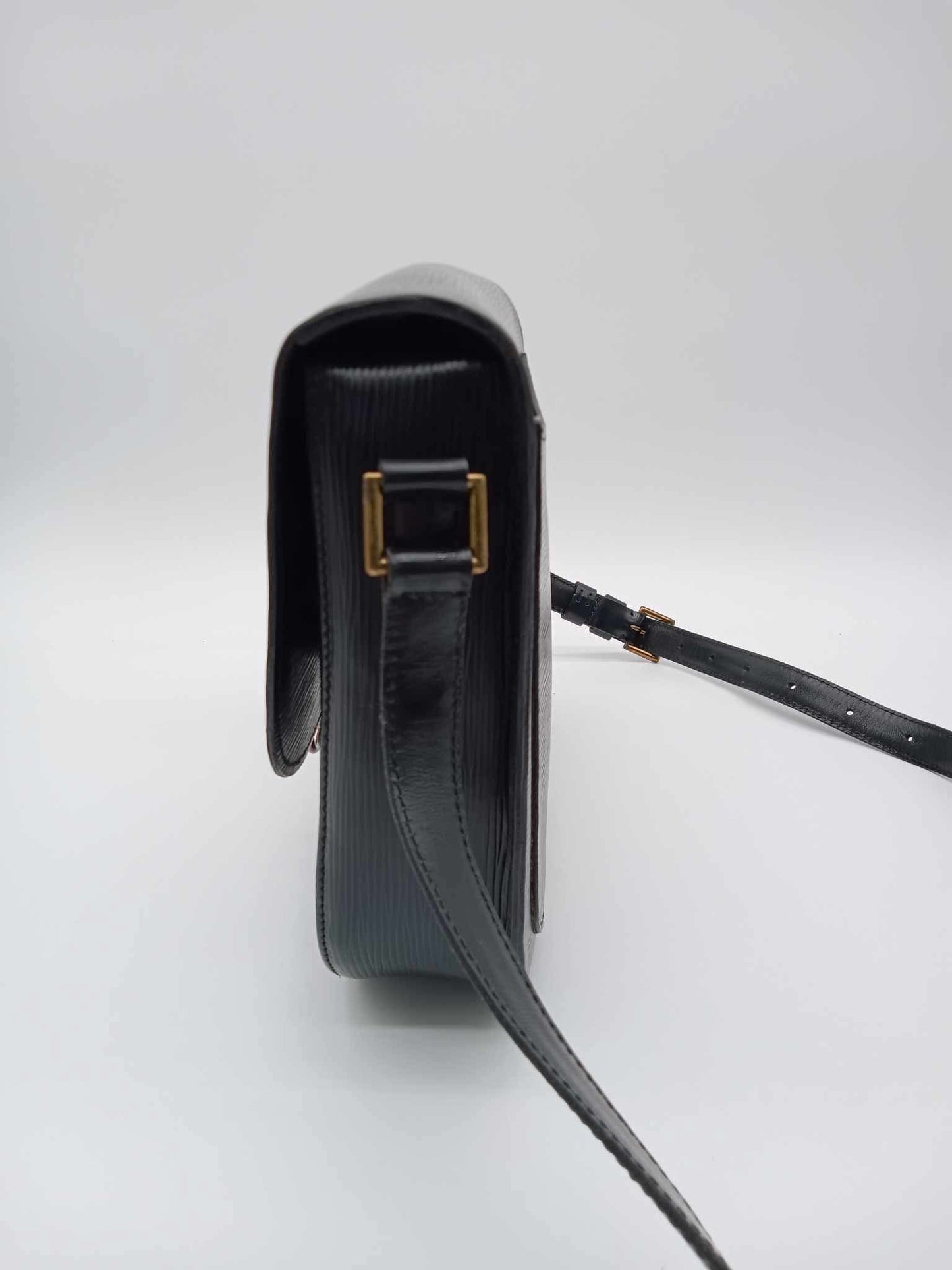 LOUIS VUITTON Epi Saint-Cloud Noir