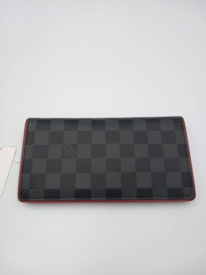LOUIS VUITTON Damier Graphite Brazza Wallet