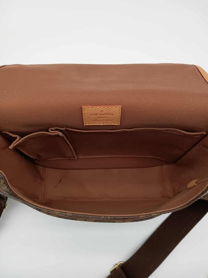 LOUIS VUITTON Monogram Bosphore Messenger Bag