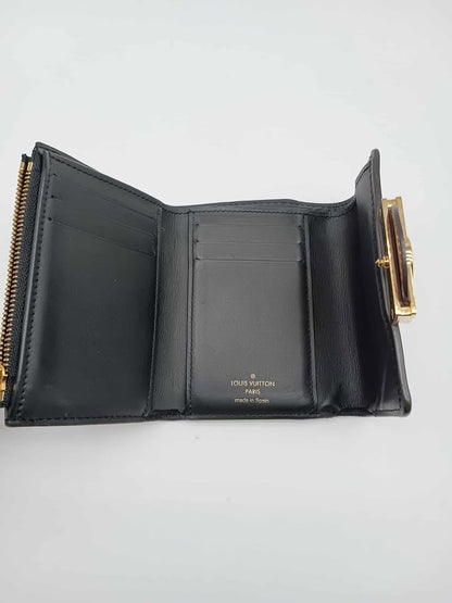 LOUIS VUITTON Monogram Reverse Dauphine Trifold Wallet