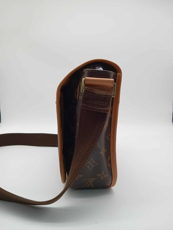 LOUIS VUITTON Monogram Bosphore Messenger Bag