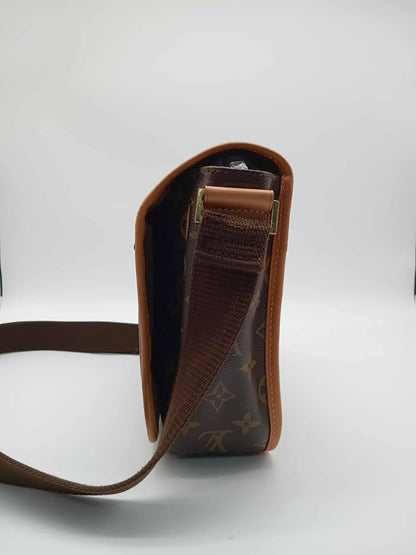 LOUIS VUITTON Monogram Bosphore Messenger Bag