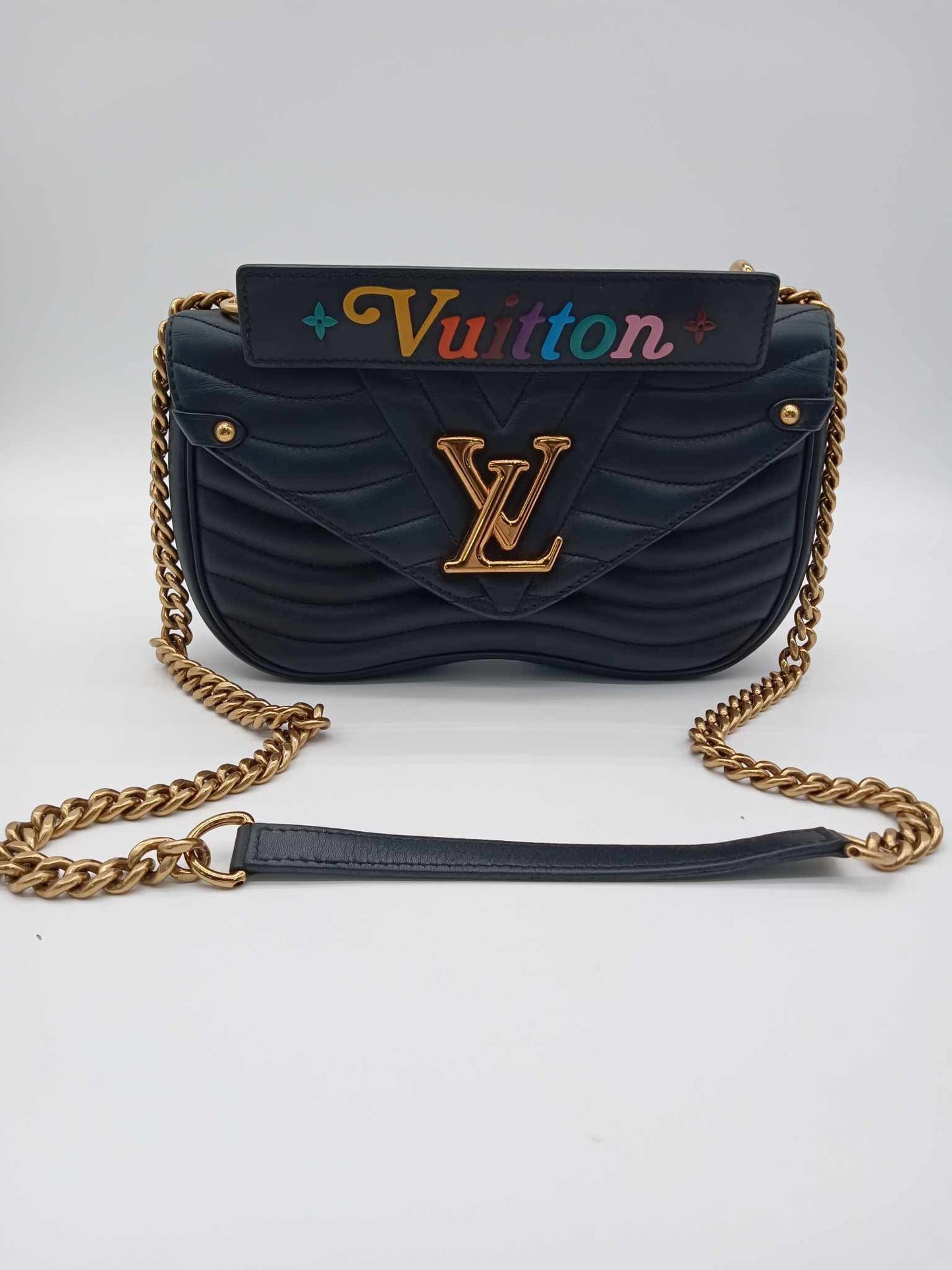 LOUIS VUITTON New Wave Noir MM