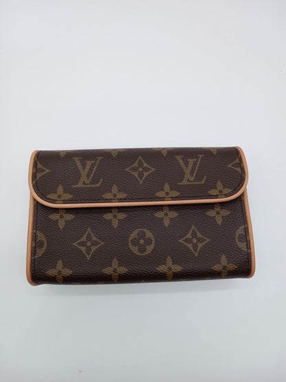 LOUIS VUITTON Pochette Florentine XS