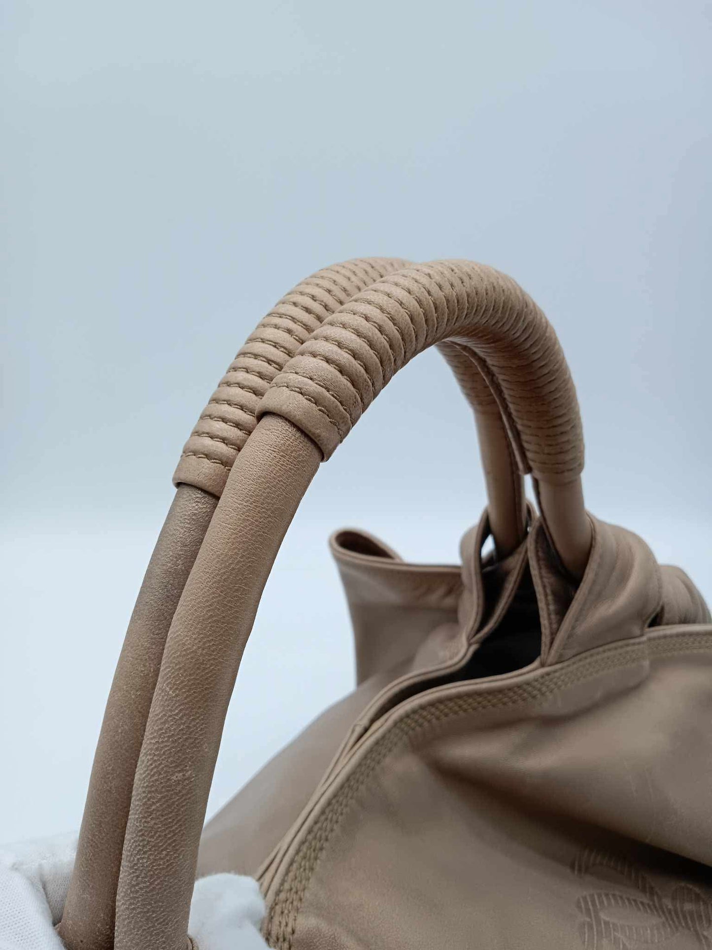 LOEWE Nappa Aire Levante Hobo