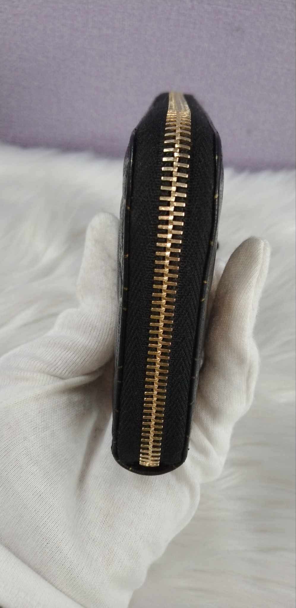 CHANEL Camellia Zippy Wallet