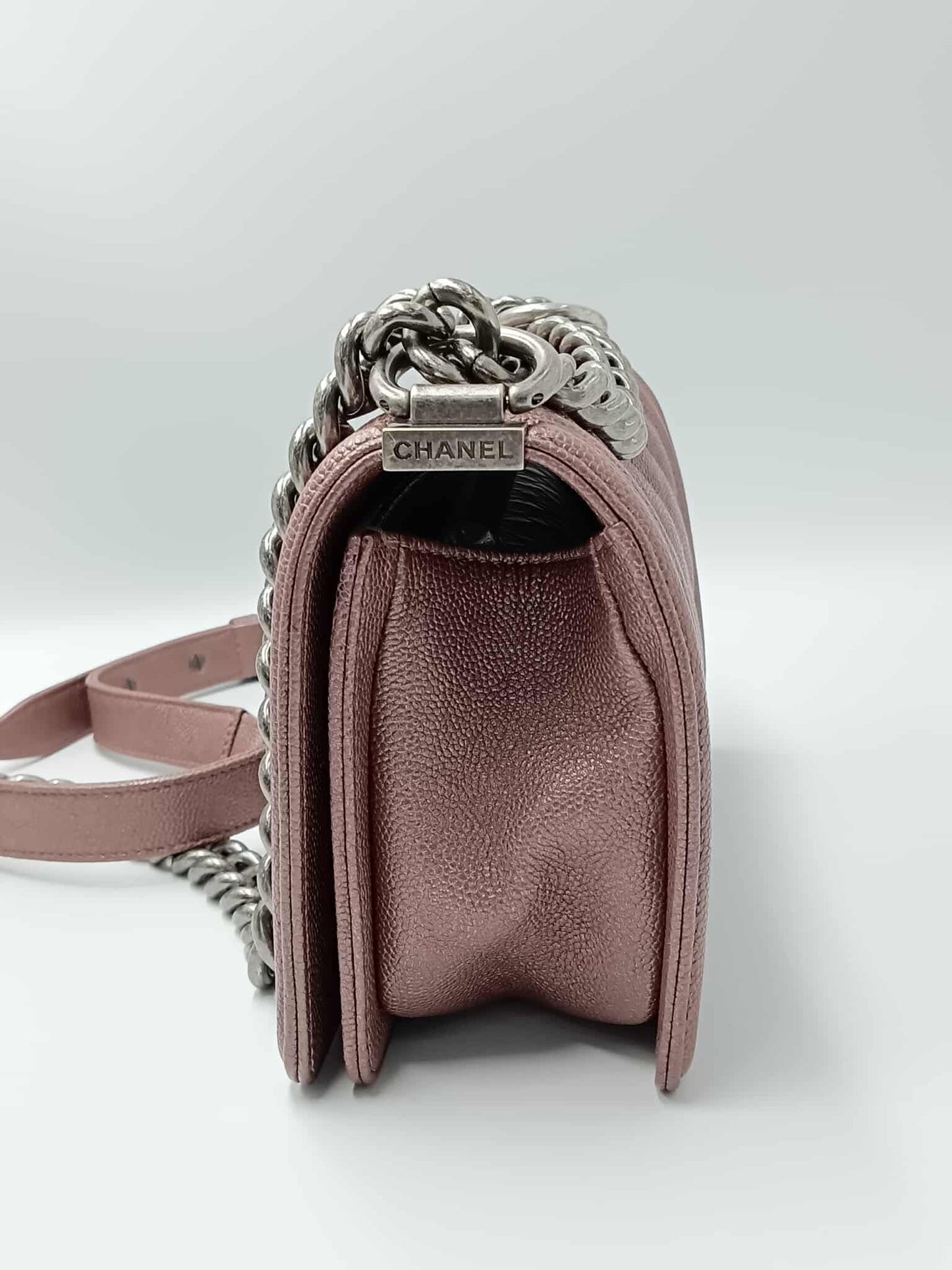 CHANEL Caviar Skin V-Stitch Leboy