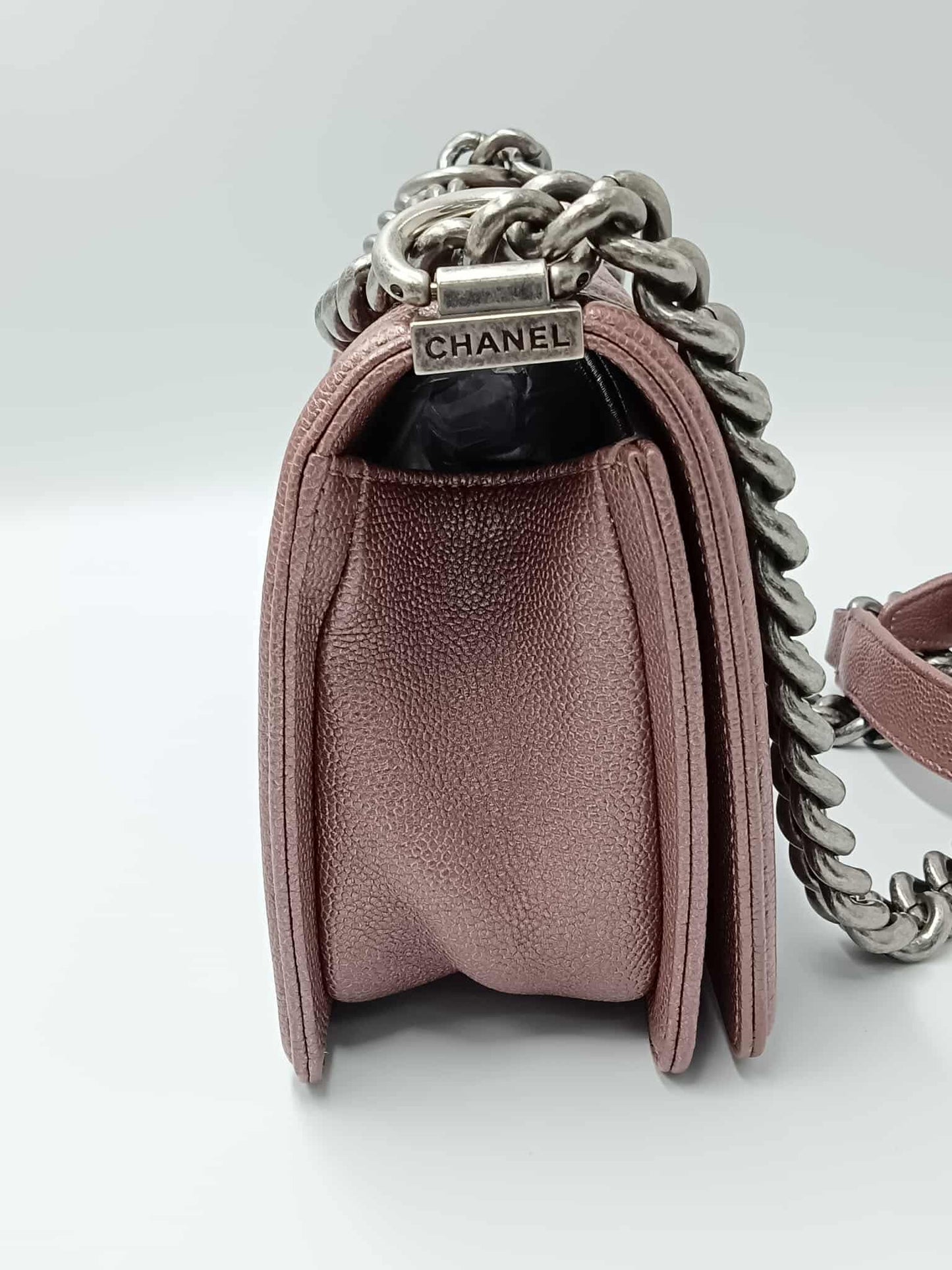 CHANEL Caviar Skin V-Stitch Leboy