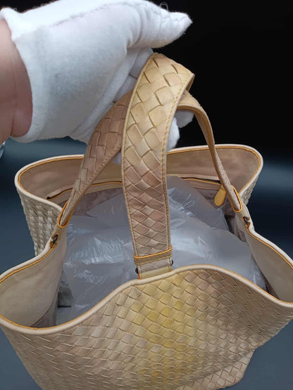 BOTTEGA VENETA Intrecciato Nappa Tote