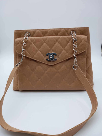 CHANEL Caviar Quilted Tote Flap
