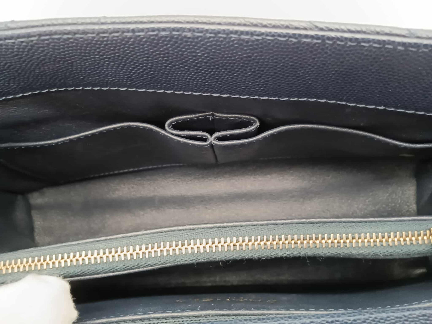 CHANEL Caviar Chevron Coco Handle