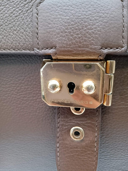 HERMES Sac A Depeches 38