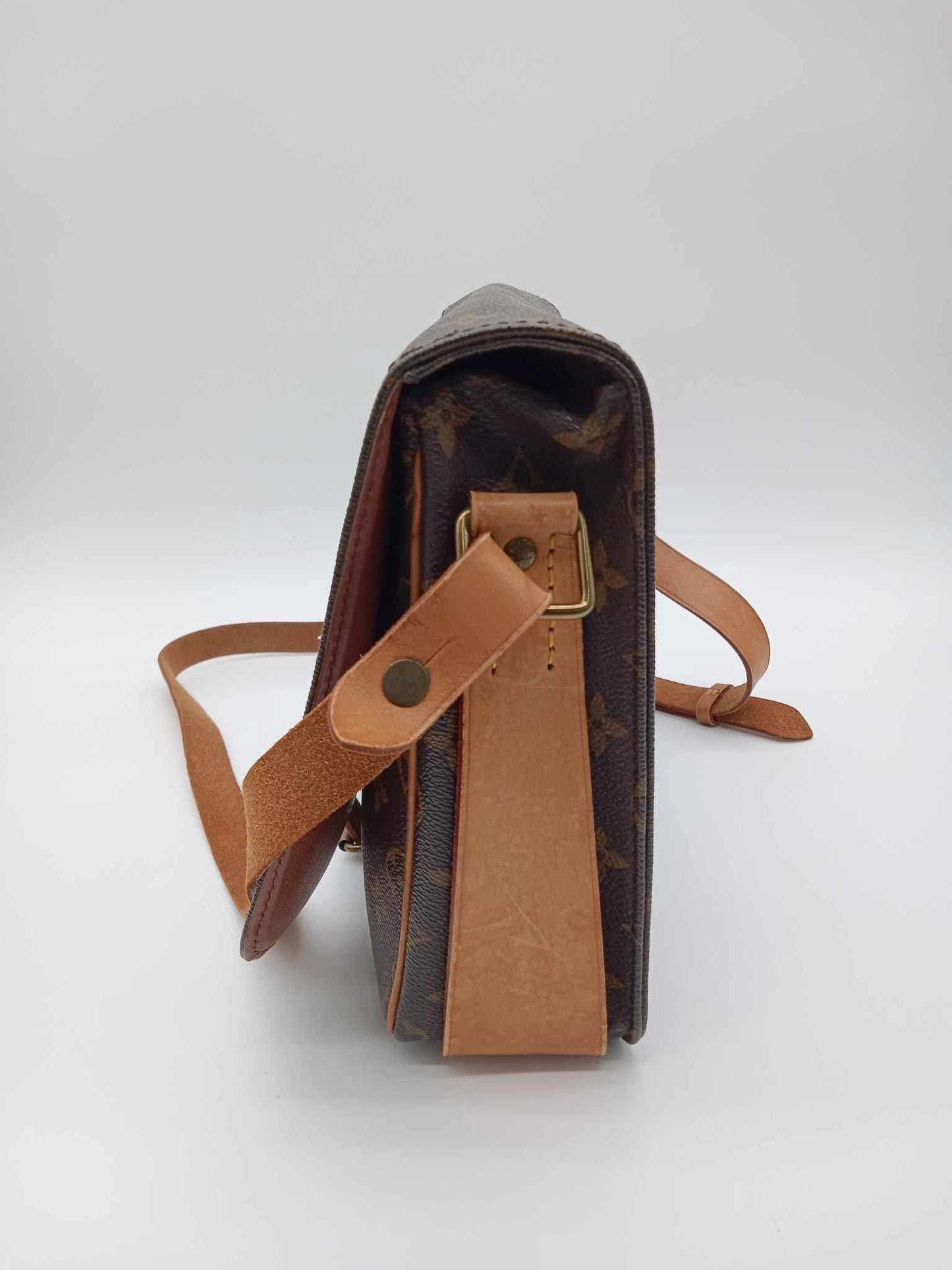 LOUIS VUITTON Monogram Cartouchire
