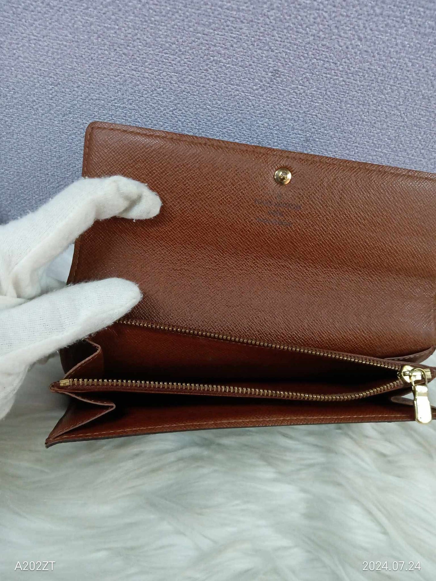 LOUIS VUITTON Monogram Porte Monnaie Long Wallet