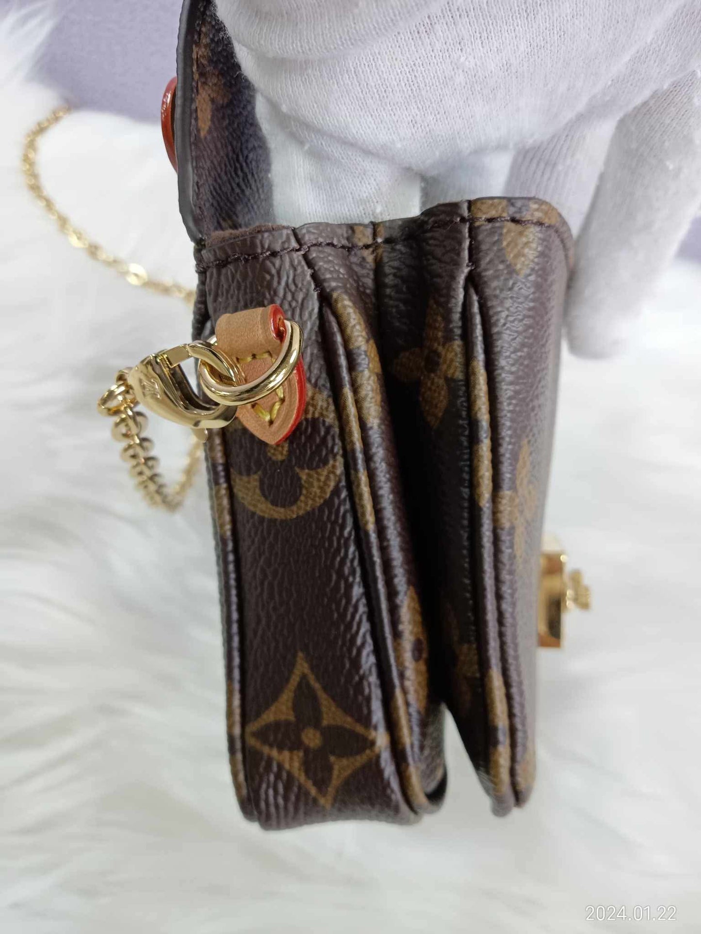 LOUIS VUITTON Monogram Micro Metis