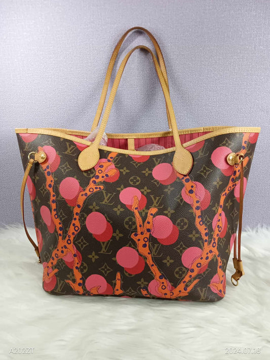 LOUIS VUITTON Monogram Neverfull Ramages