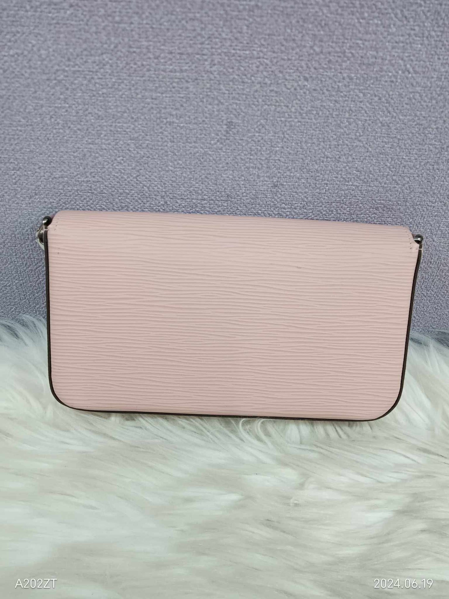 LOUIS VUITTON Epi Felicie