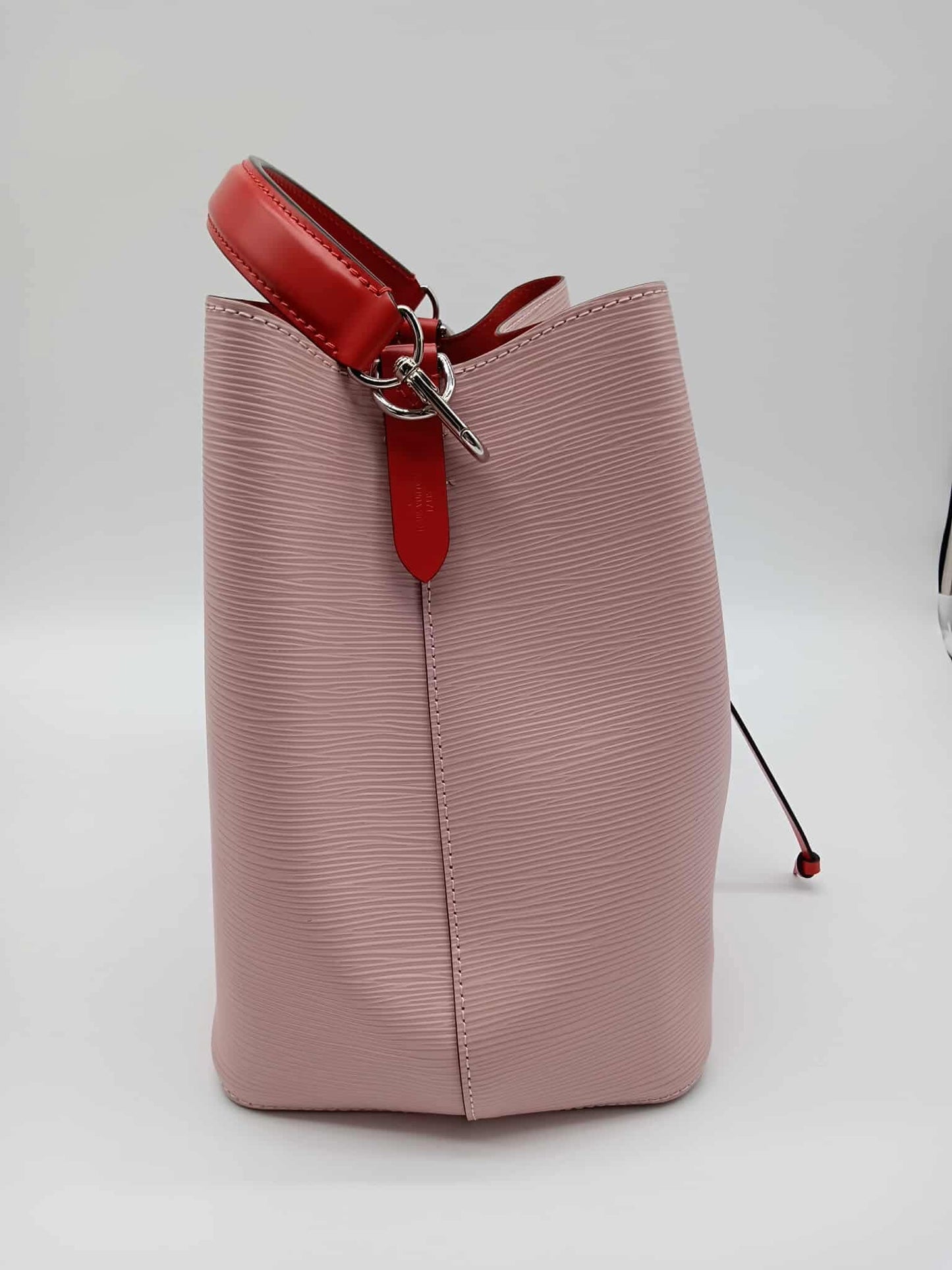 LOUIS VUITTON Epi Neo Noe BB