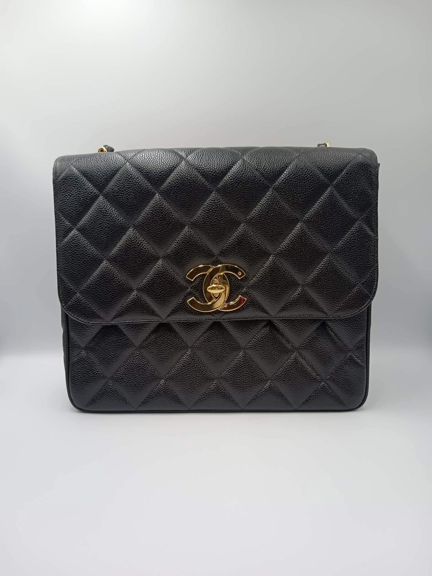 CHANEL Caviar Vintage Square Flap
