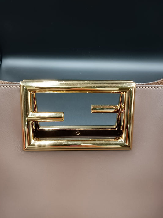 FENDI Vitello King Way