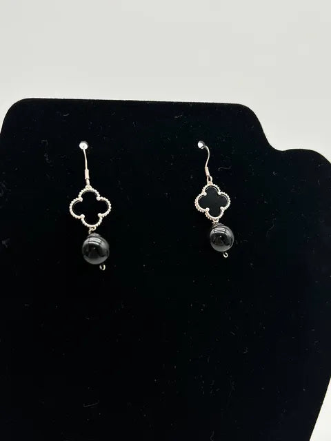 Onyx Clover Necklace and Earrings Set