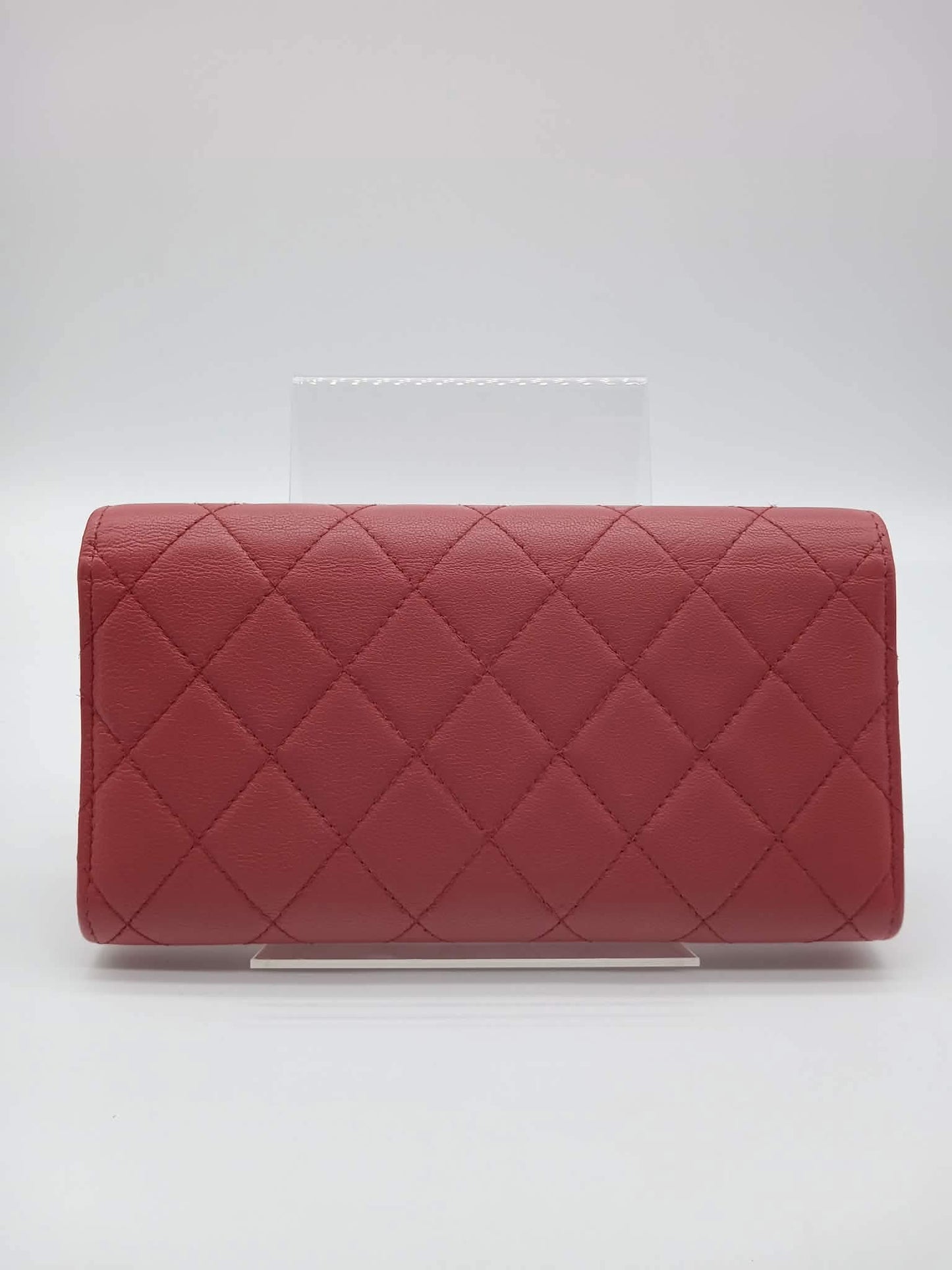 CHANEL 19 Bi-Fold Long Wallet