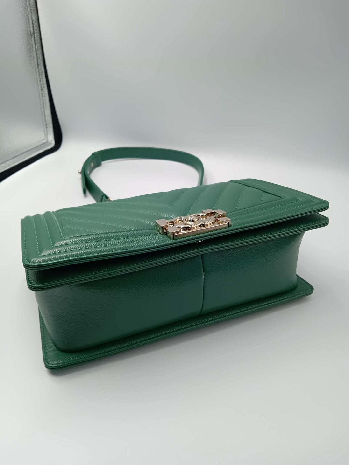 CHANEL Caviar Chevron Leboy