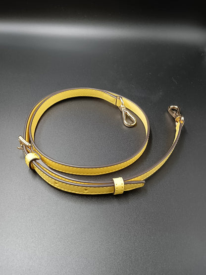 MICHAEL KORS Reed Belted Bucket